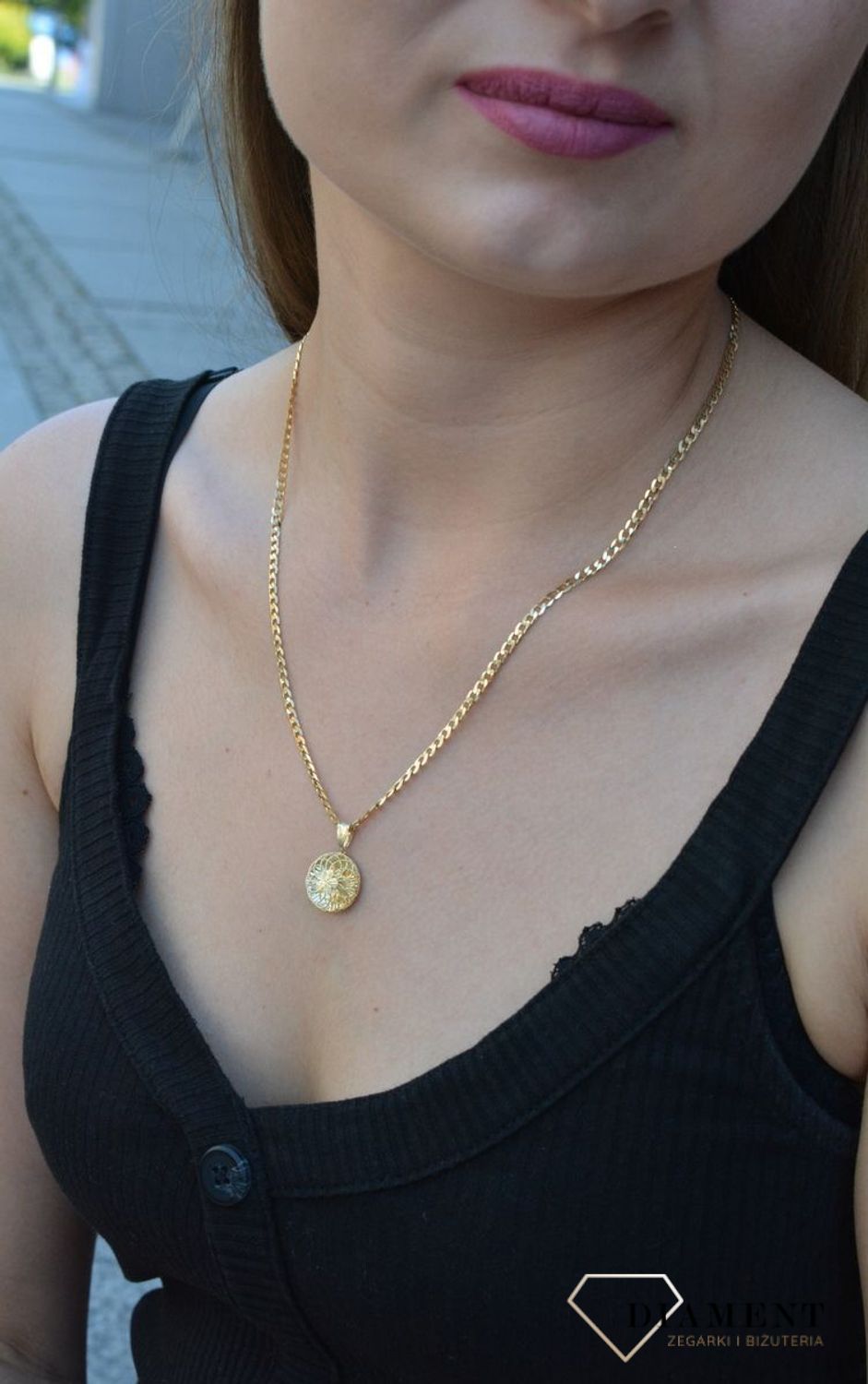 Złota zawieszka ażurowe kółko kwiatek ZA 5705 333. Złota zawieszka w ponadczasowej formie ażurowego kwiatka. Złoty wisiorek w ponadczasowym kształcie. Wisiorek to idealny pomysł na prezent, którym wy.jpg